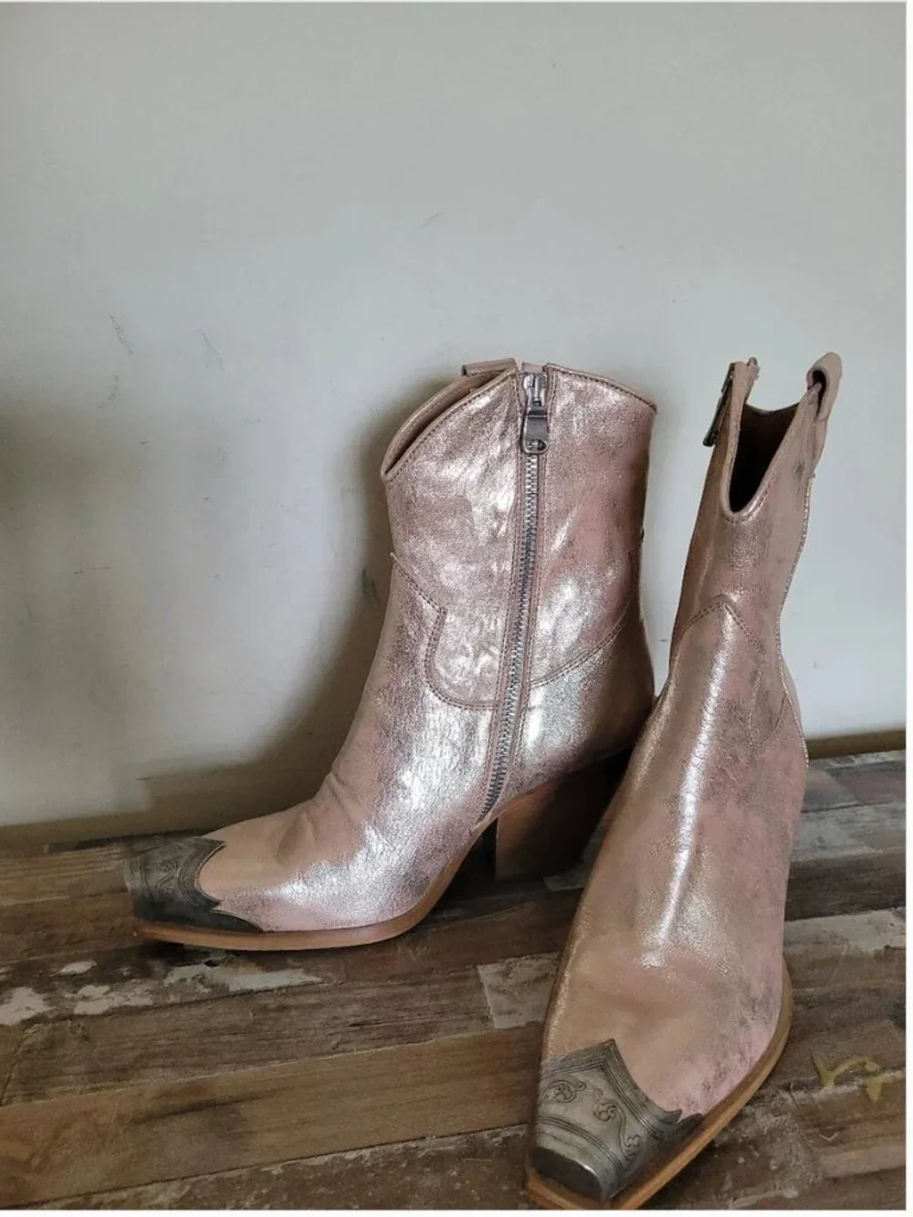 Free People Western Metallic Distressed Finish Leather Boots size 38 US 7.5